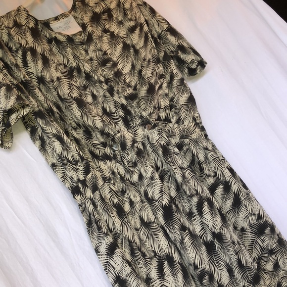 Acacia Rome Wrap Dress in Night Palm Silk Small - Picture 6 of 9